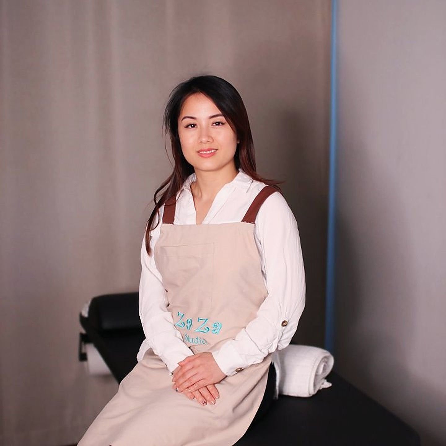 Helen, Zaza studio